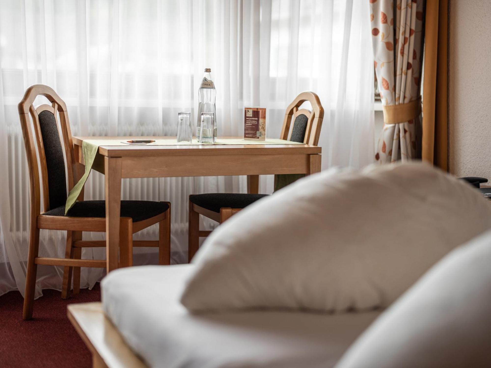 Hotel Engel Меллау Екстер'єр фото