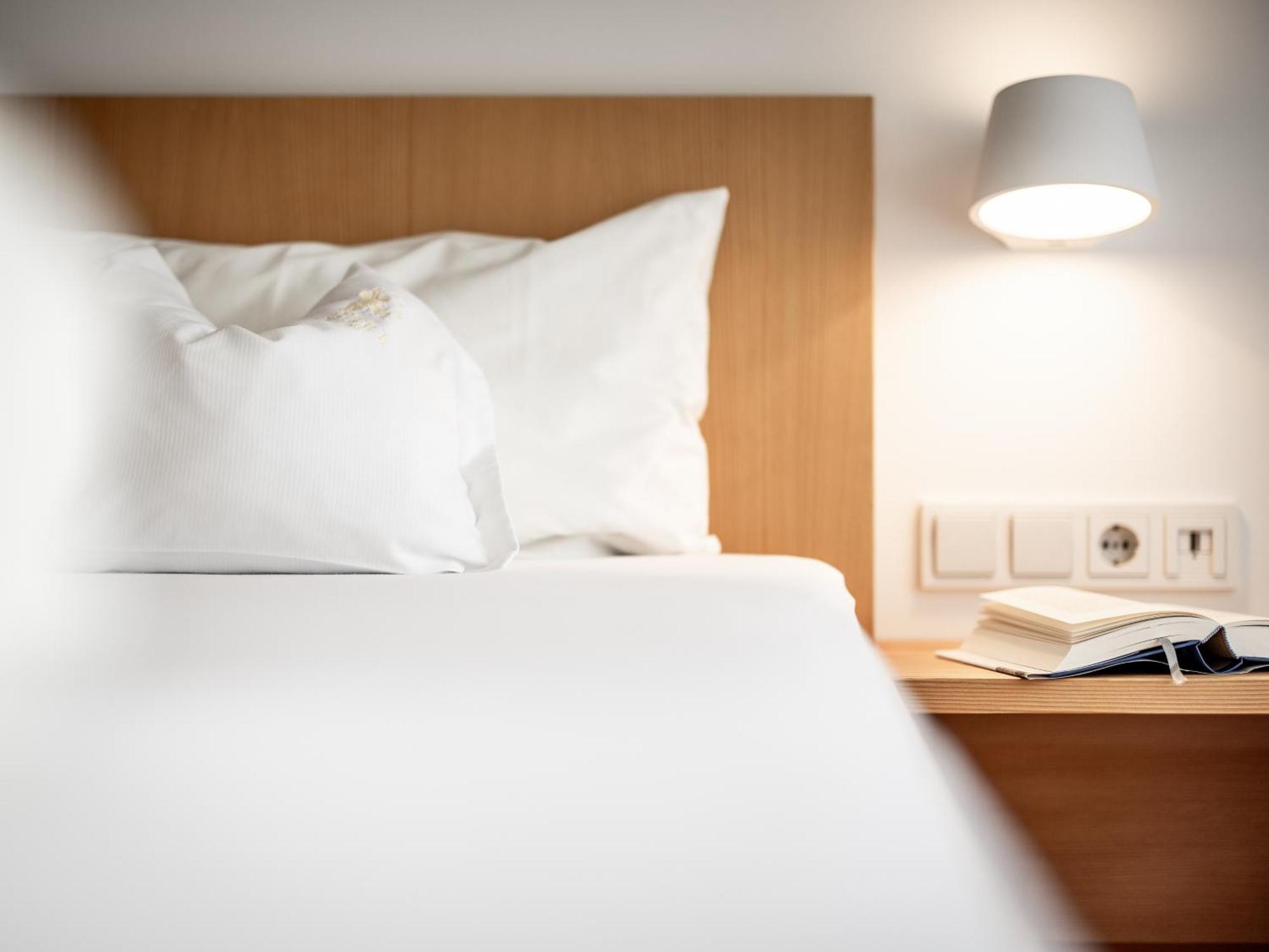 Hotel Engel Меллау Екстер'єр фото